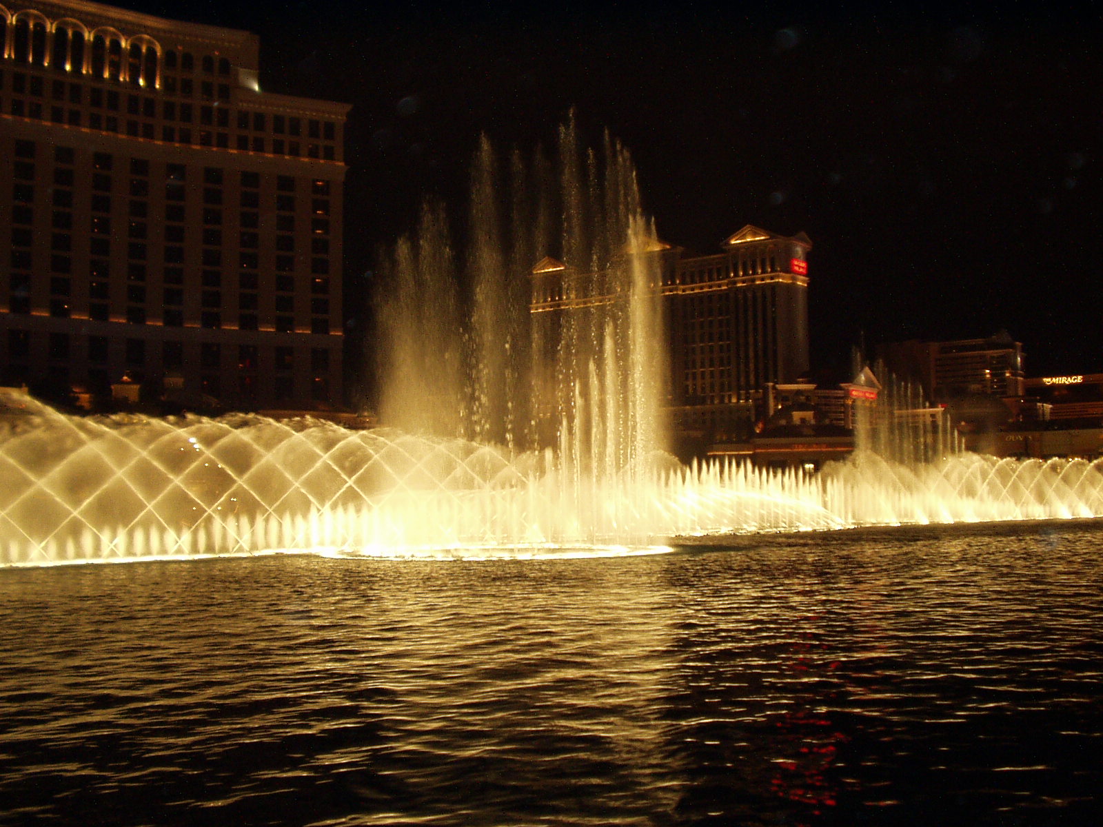 BellagioWater5.jpg