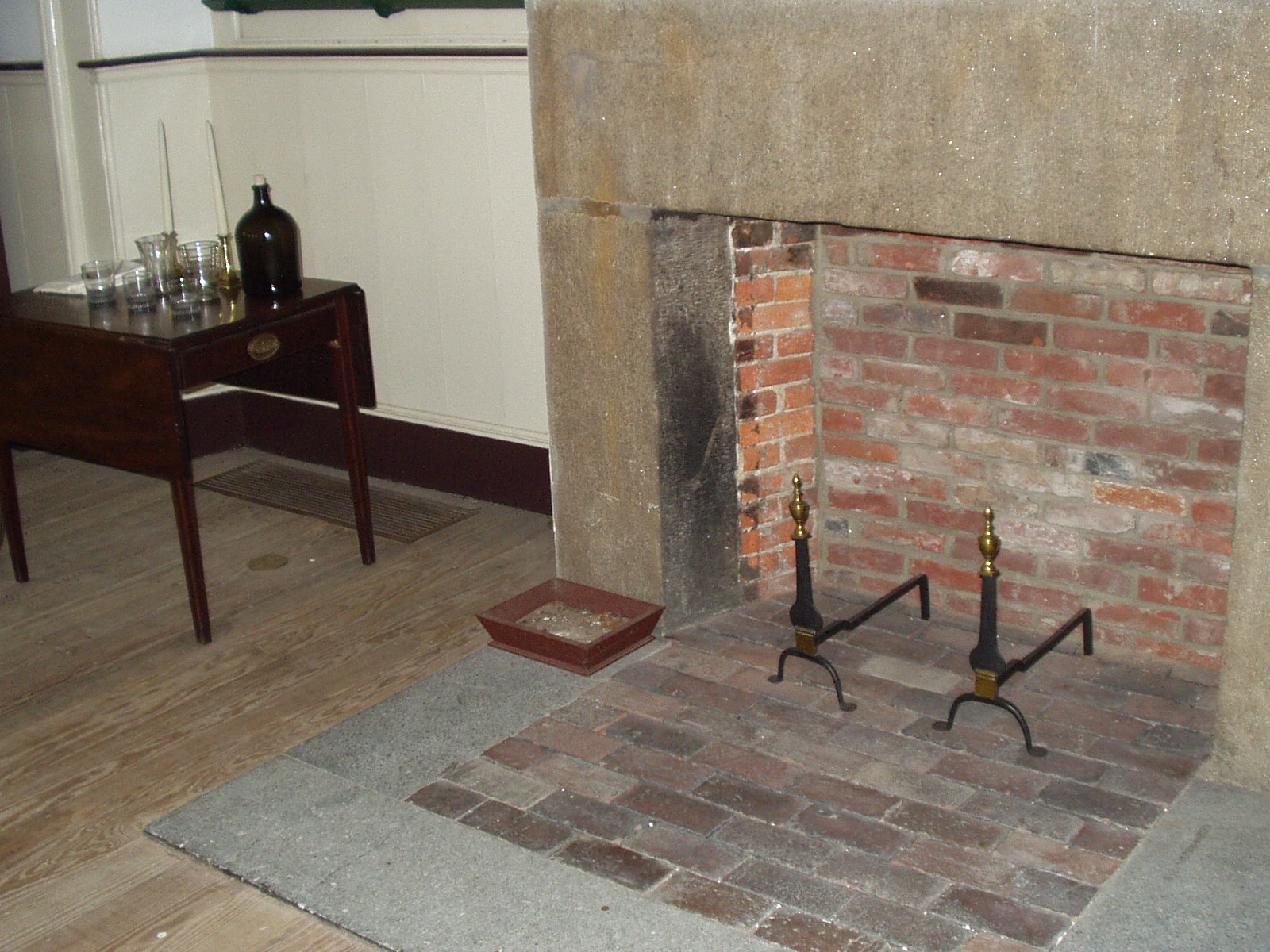 FederalistFireplace.jpg